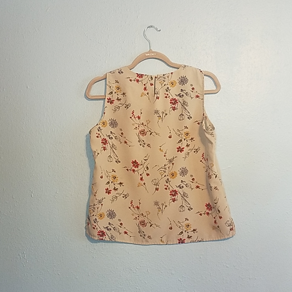 Floral Tank Top - Picture 2 of 6